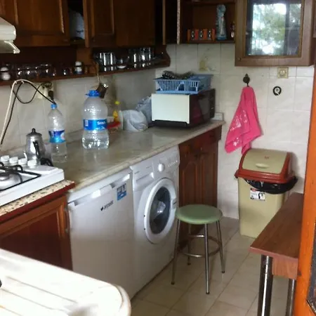 Apartman & *