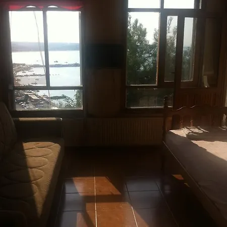 Διαμέρισμα Apartman & *